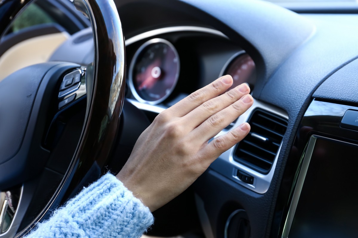hand over aircondition