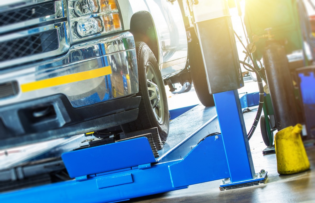 truck on alignment machine